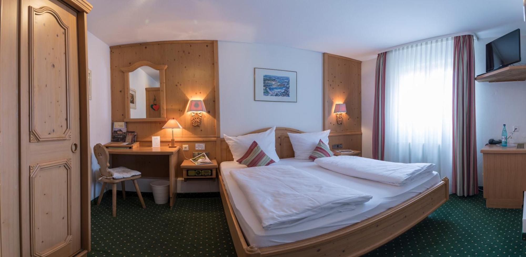 Widmann's Löwen Hotell Königsbronn Exteriör bild