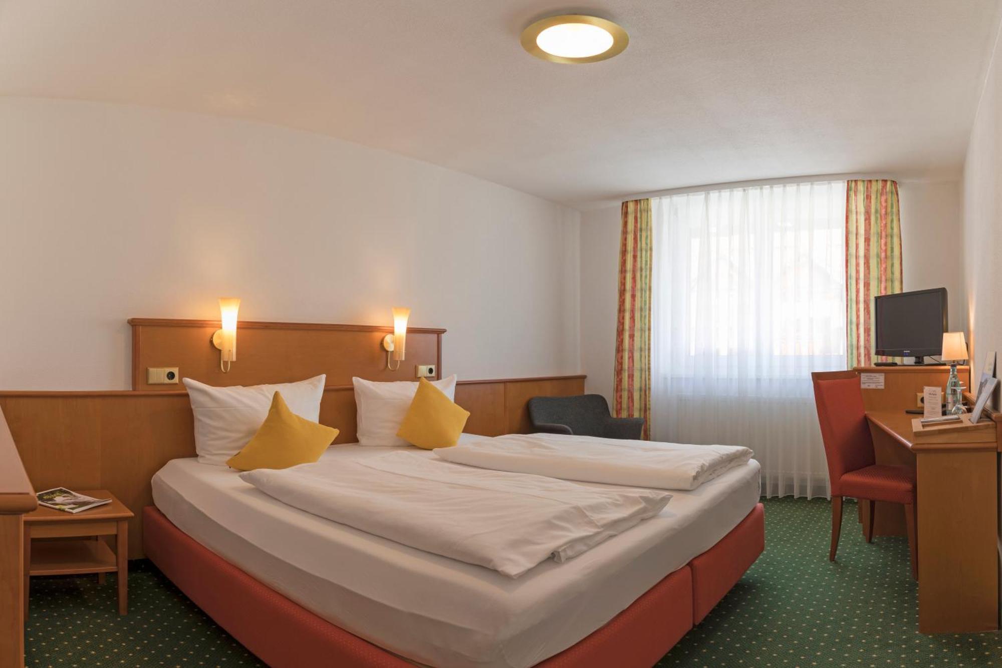 Widmann's Löwen Hotell Königsbronn Exteriör bild